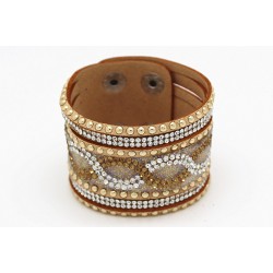 Modern faux leather bracelet with golden base and multicolor crystals with rivet clasp